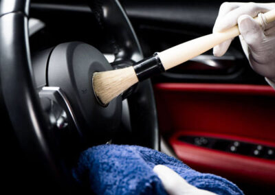 Cleaning car steering wheel